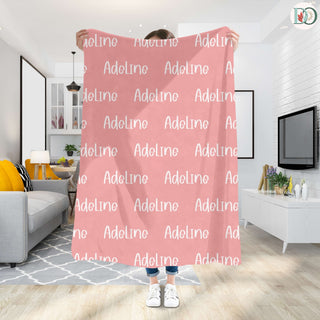 Golden Hug – Personalized Name Blanket | Cozy Throw with Name, Font & Color Preview